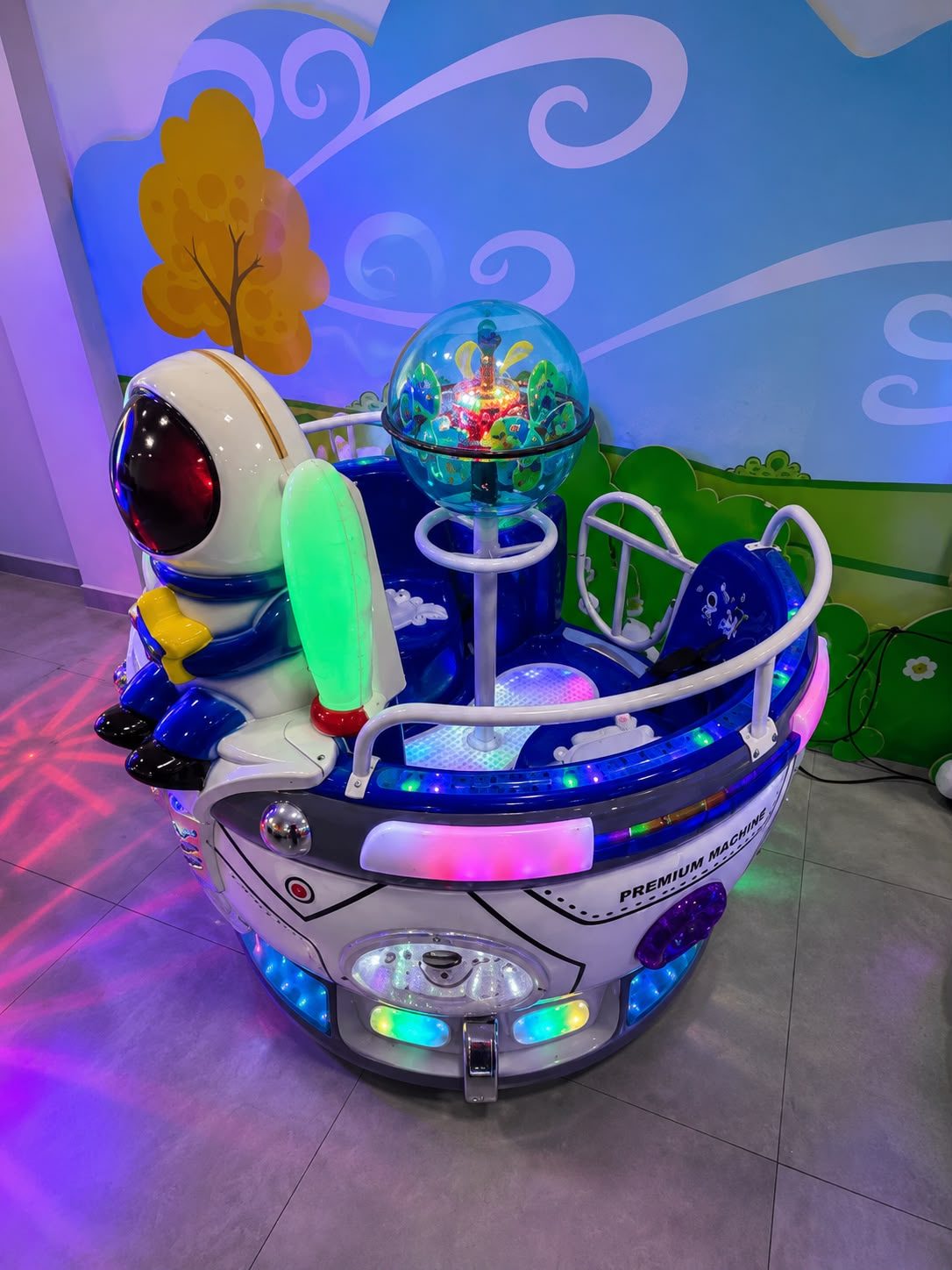 Passeios eletrônicos infantis no Empório Kids